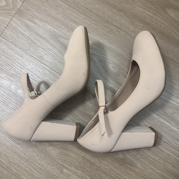 Nude heels - Picture 2 of 6